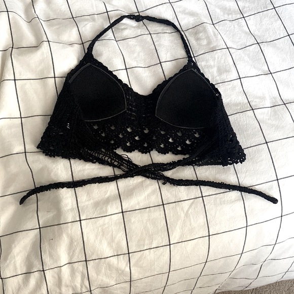 Black crochet halter top. Ties in the back and around the neck. - Picture 4 of 4